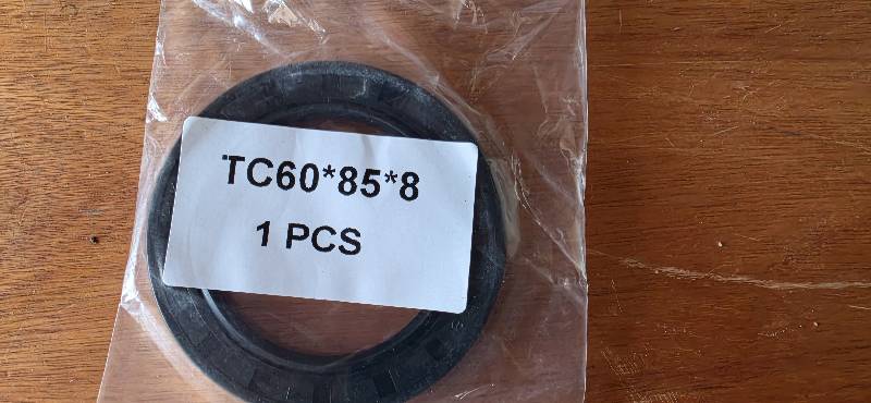 FB13871.1-FB60*85*8 OIL SEAL  K(in) FM