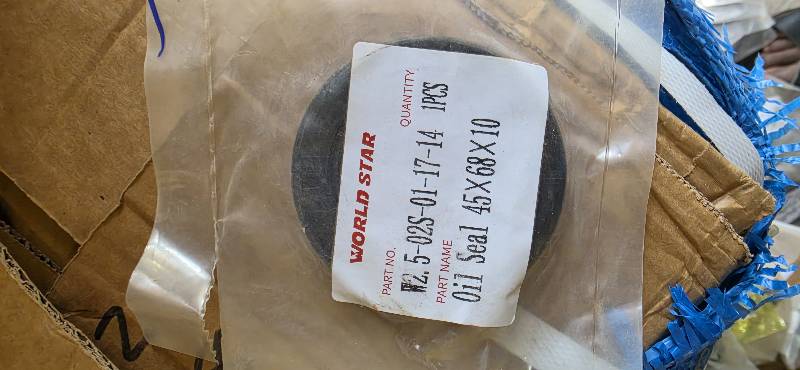 W2.5-02S-01-17-14 OIL SEAL 45*68*10 FM