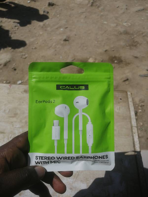 claus earphone